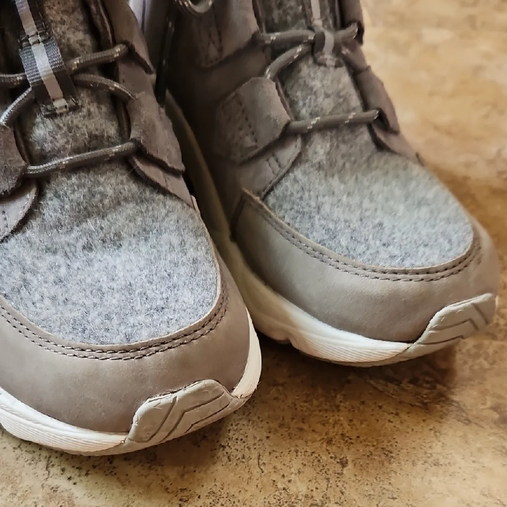 Sorel Womens Weatherproof Gray Sneakers - Picture 6 of 9